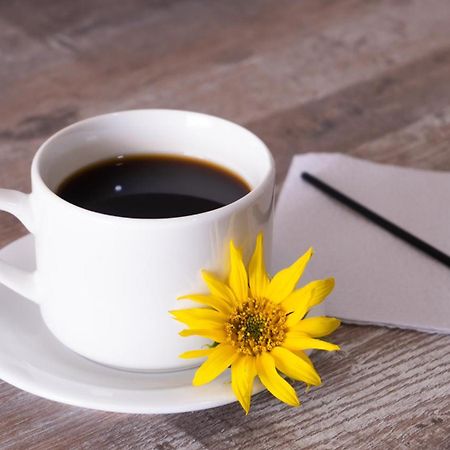 Hospedaje El Girasol Tababela 基多 外观 照片